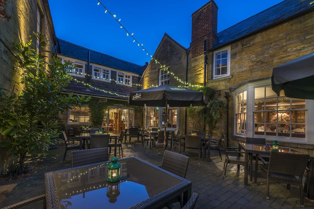 شرفة مرصوفة