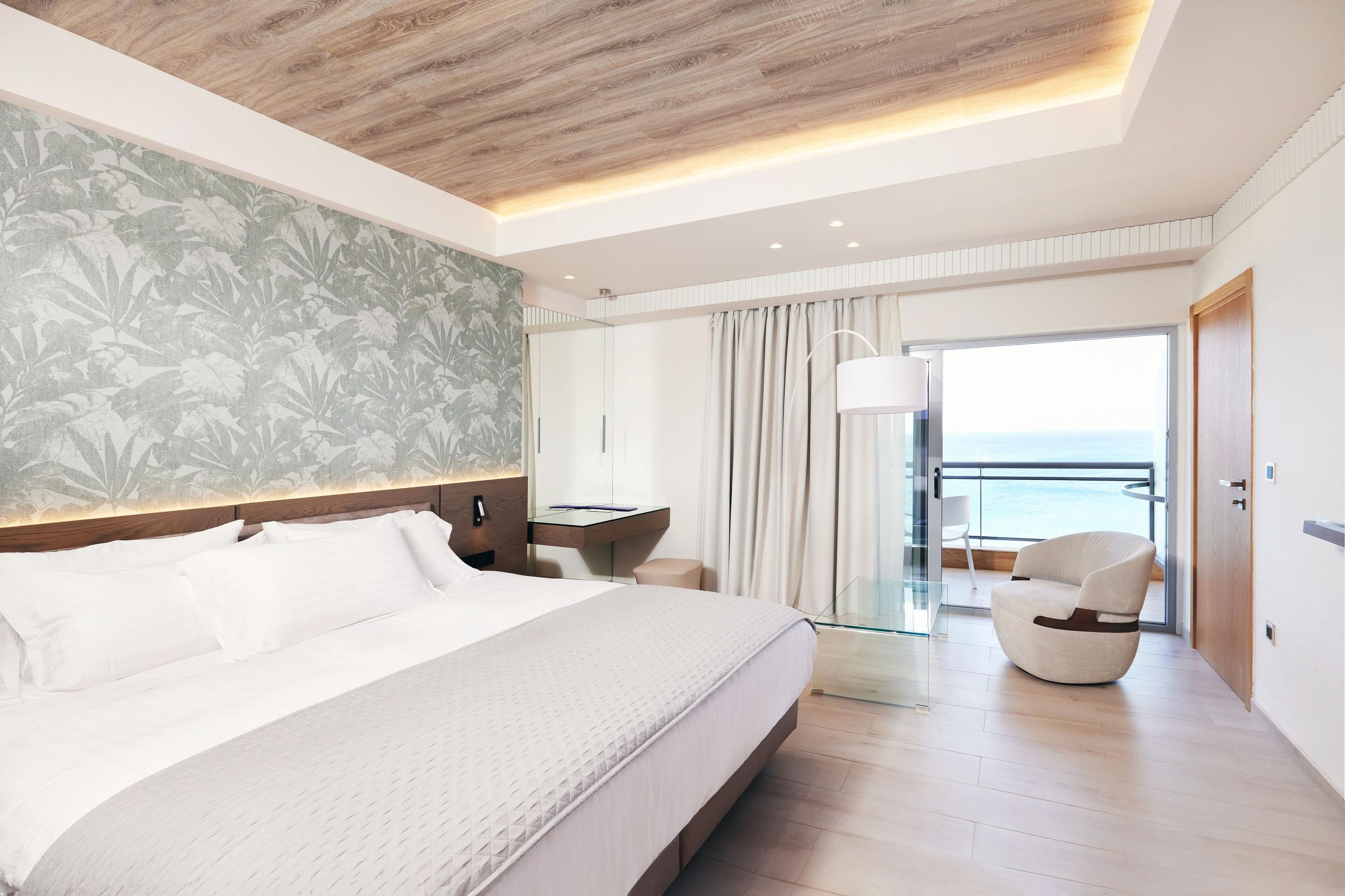 آخر