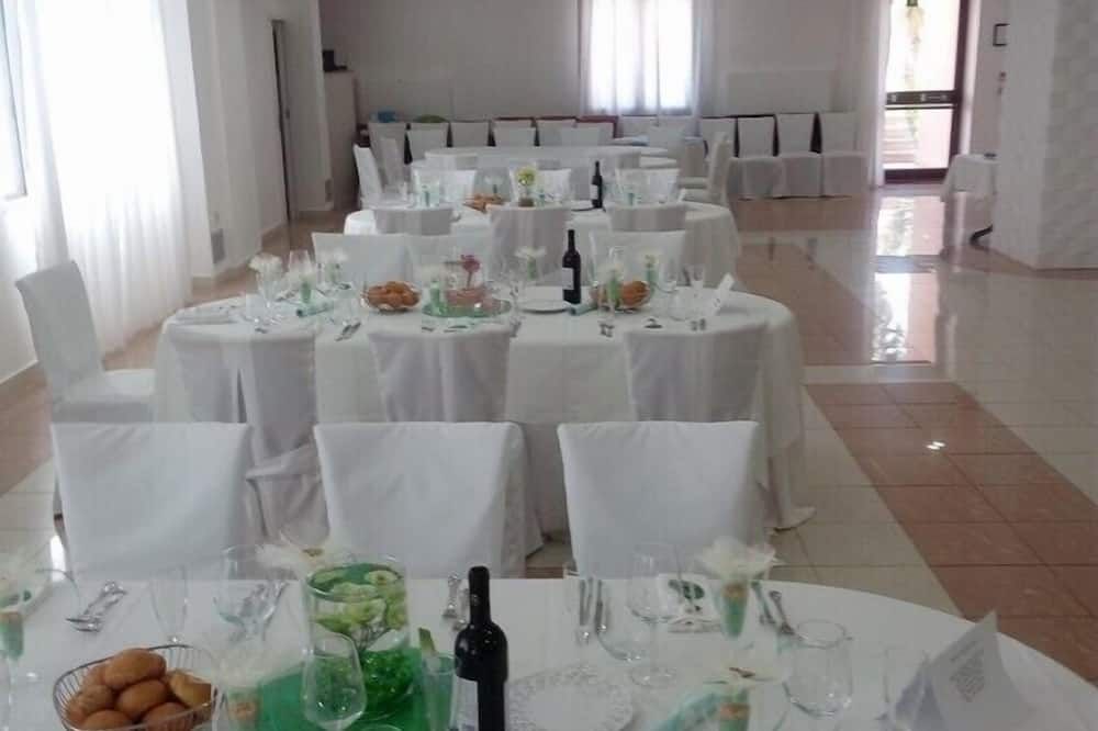 قاعة الولائم