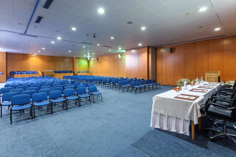 غرفة الاجتماعات