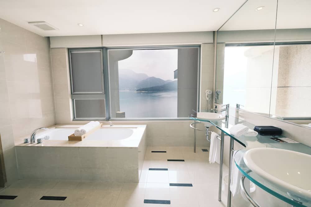 آخر