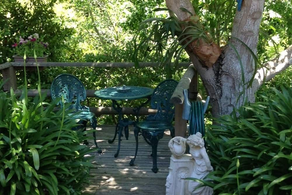 شرفة مرصوفة صورة