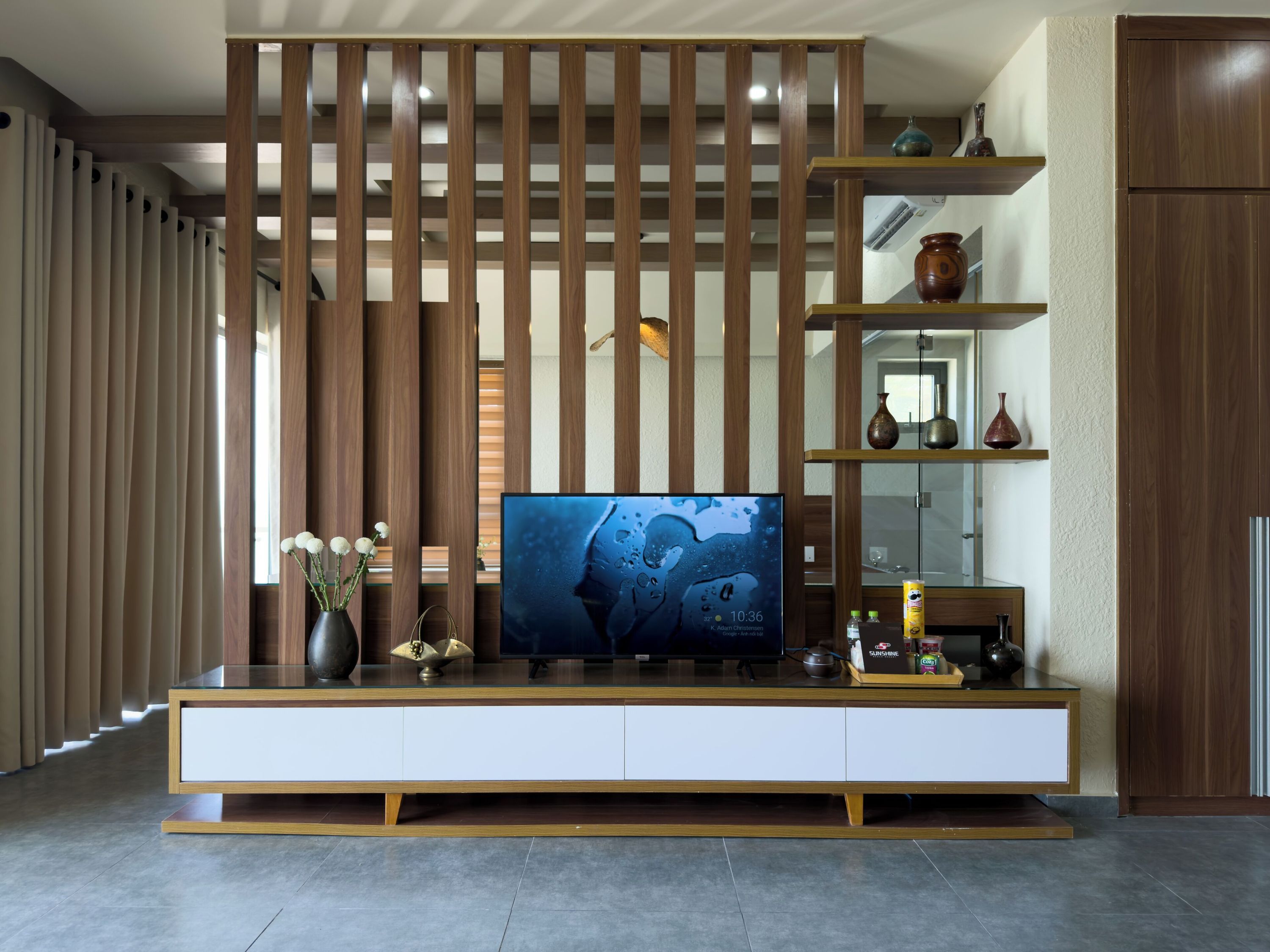 آخر