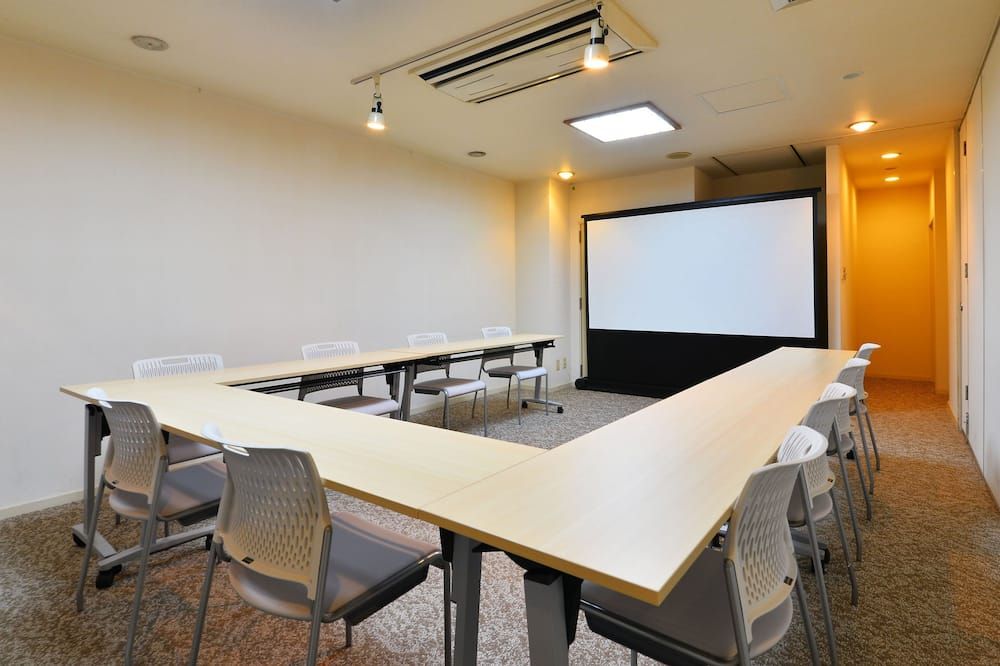 غرفة الاجتماعات