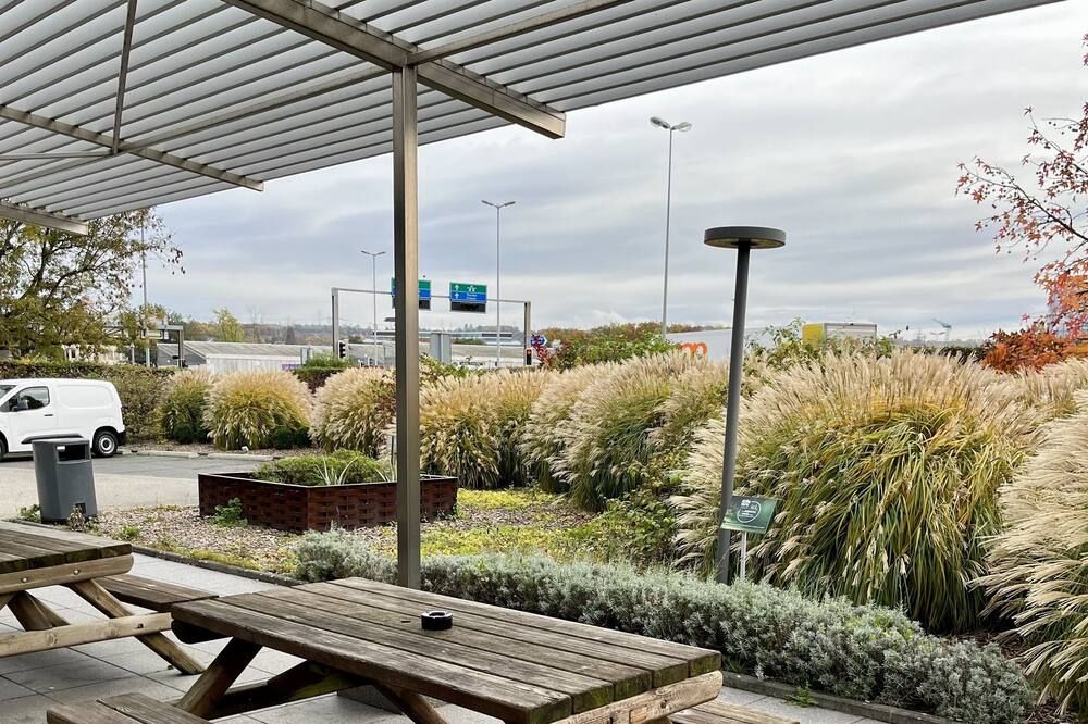 شرفة مرصوفة