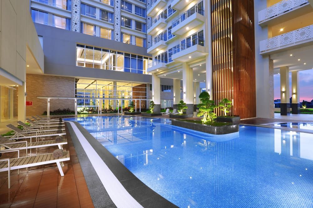 حوض السباحة صورة