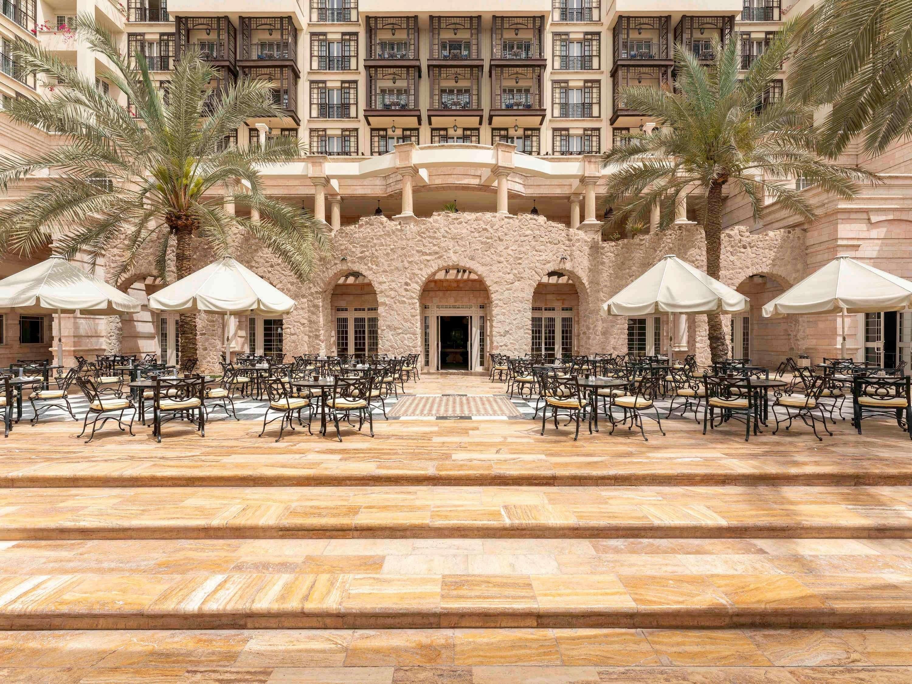 مطعم