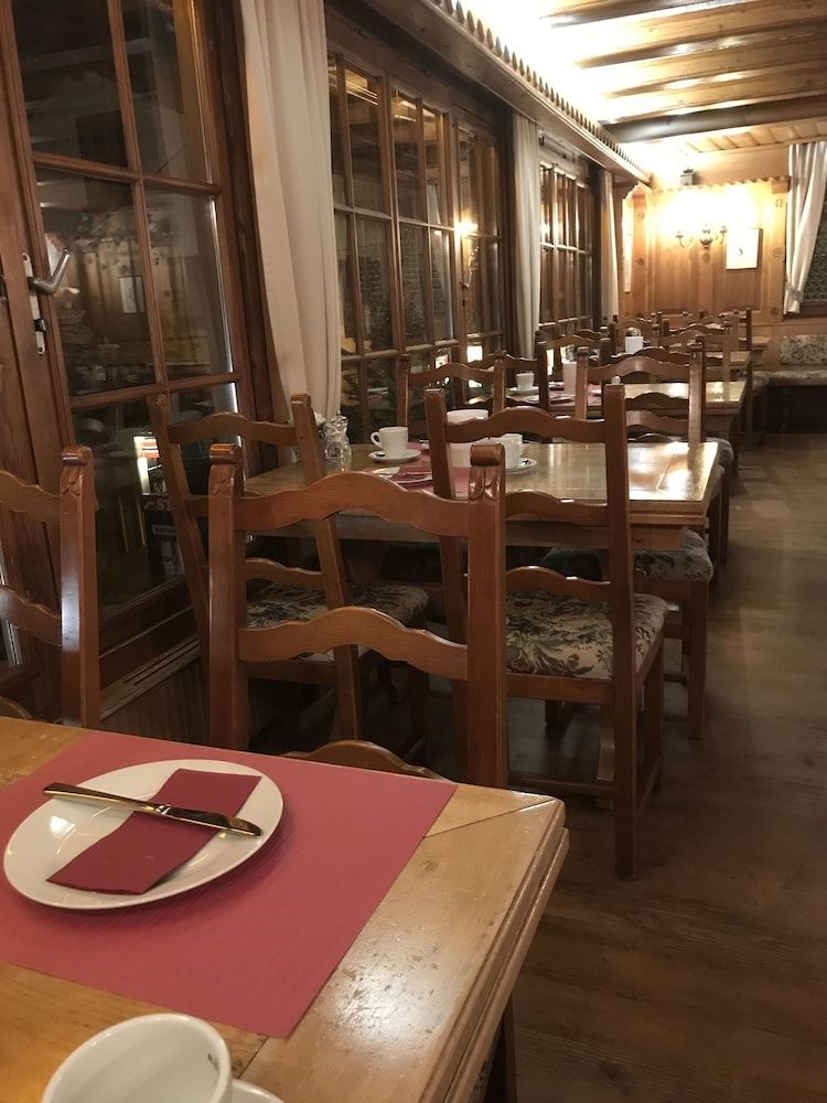 مطعم