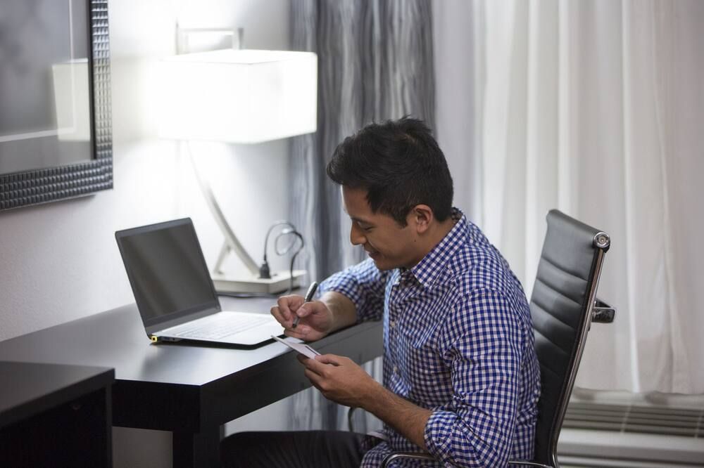 آخر