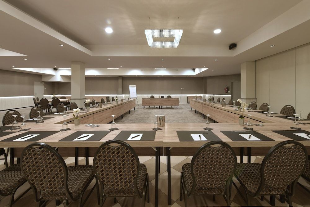 غرفة الاجتماعات