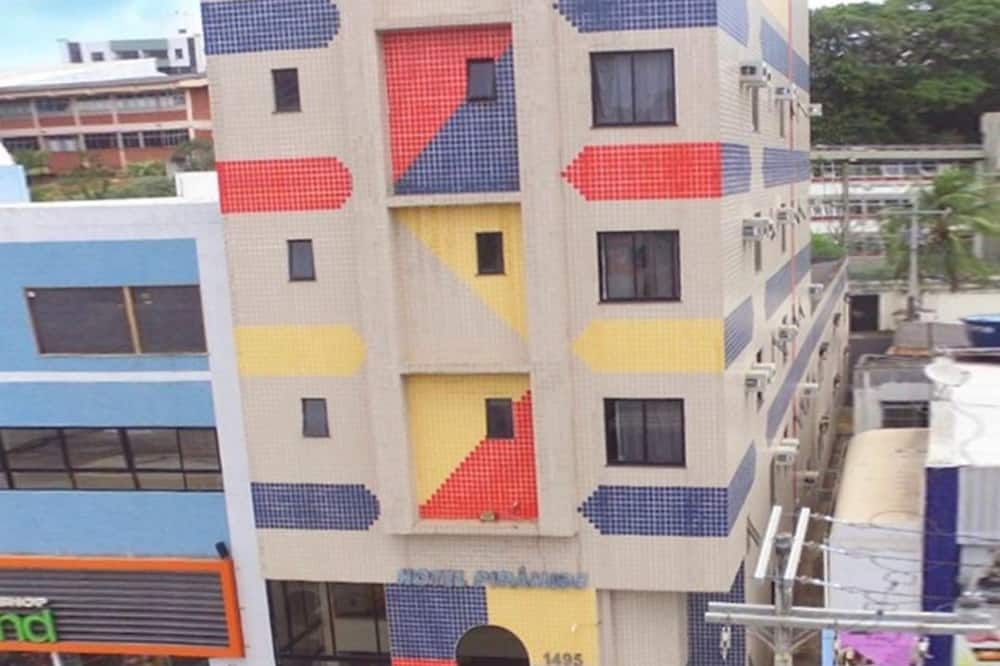 مبنى