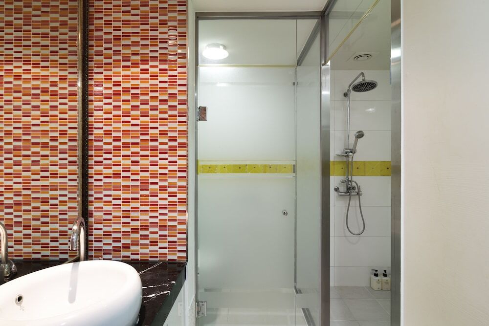 آخر