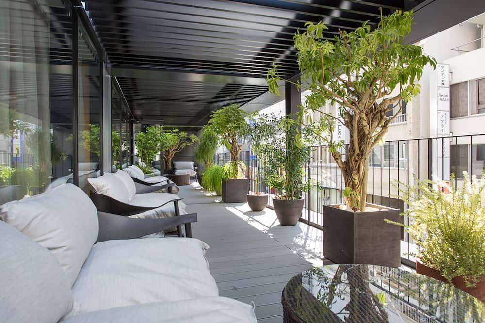 شرفة مرصوفة صورة