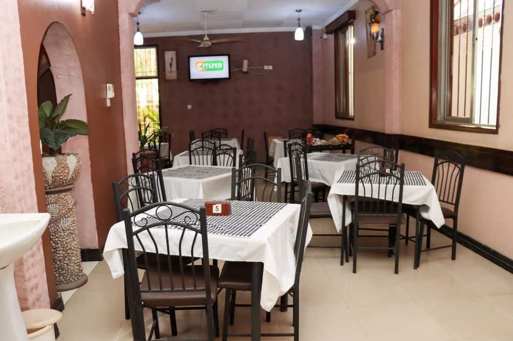 مطعم