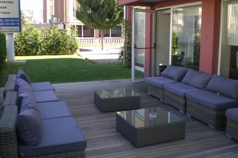 شرفة مرصوفة