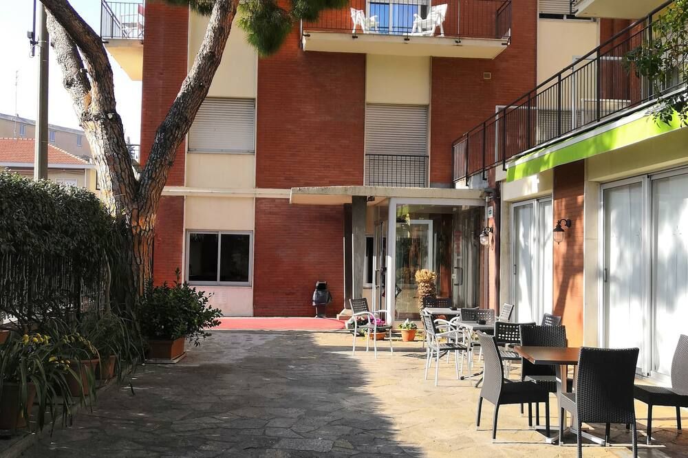 شرفة مرصوفة