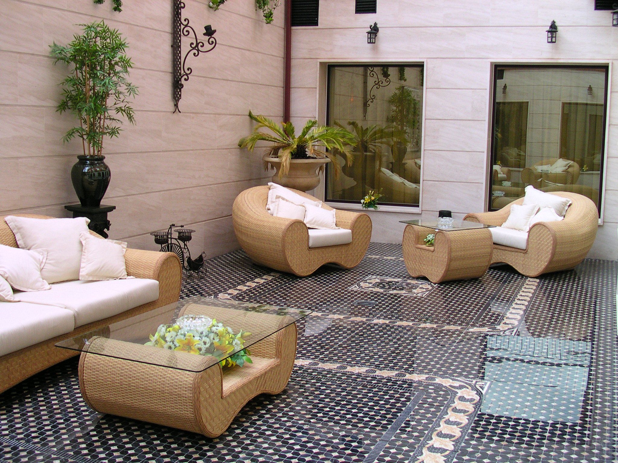 شرفة مرصوفة