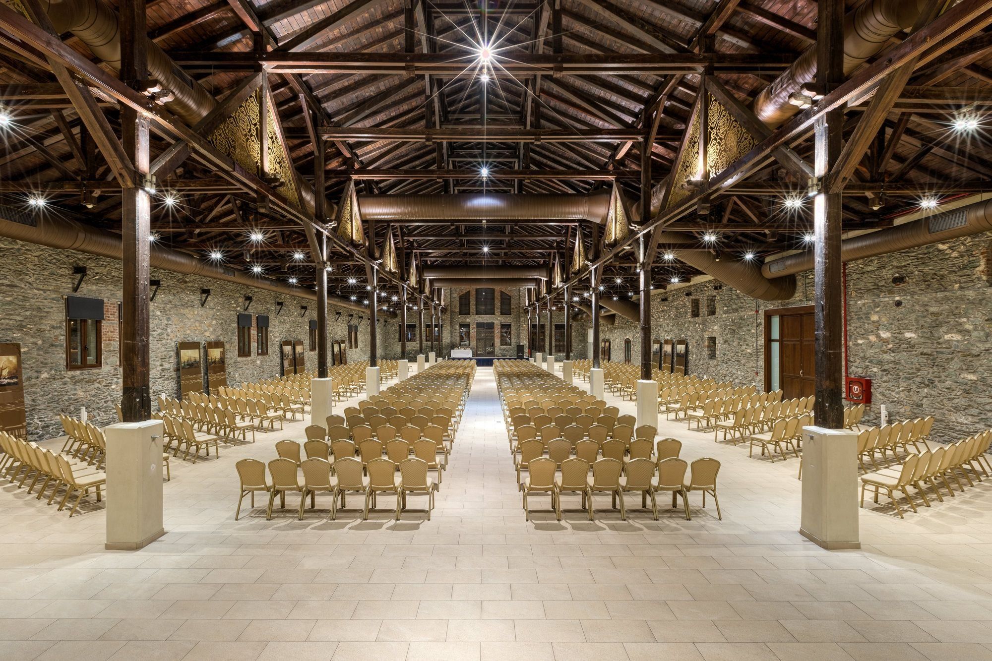 غرفة الاجتماعات