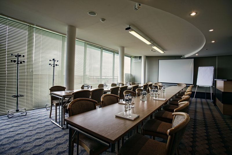 غرفة الاجتماعات