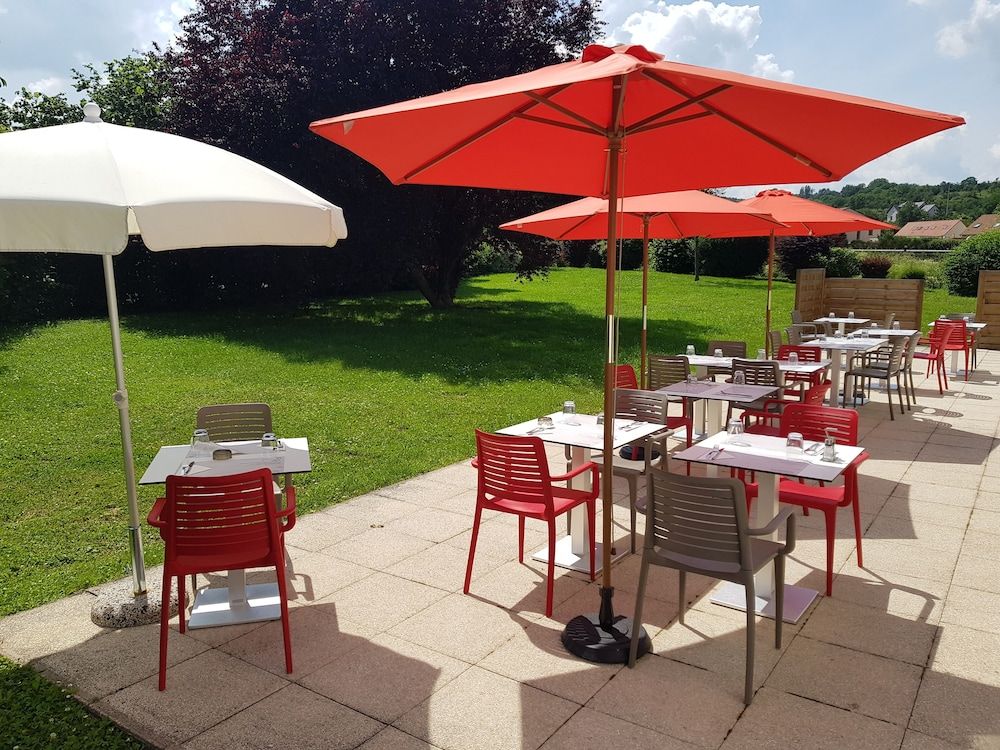 شرفة مرصوفة