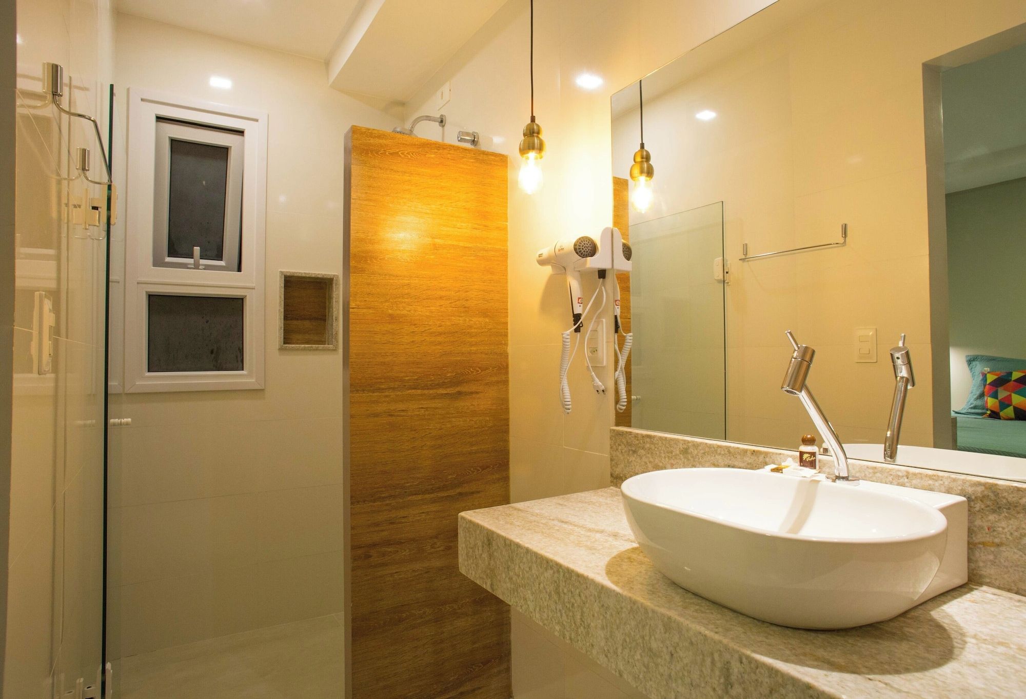 آخر