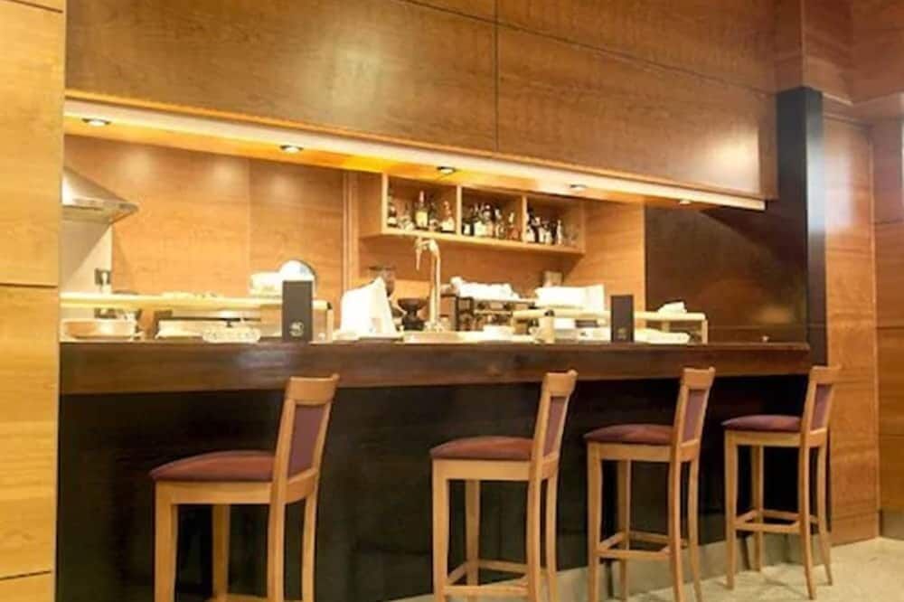 بار