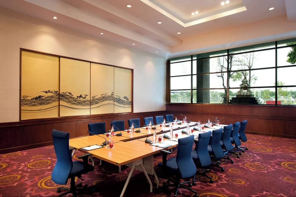 غرفة الاجتماعات