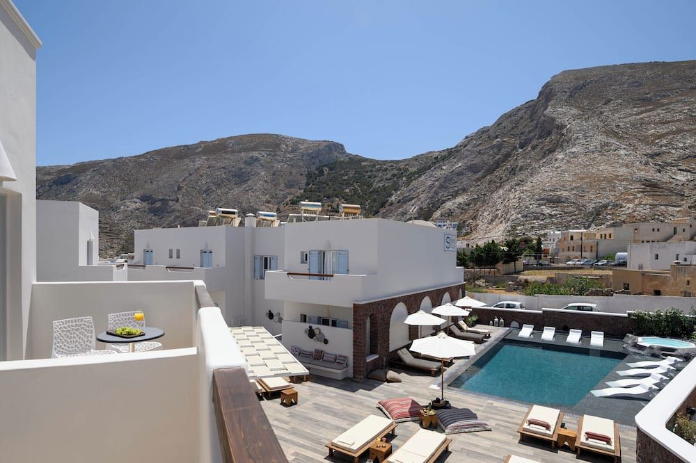 حوض السباحة صورة