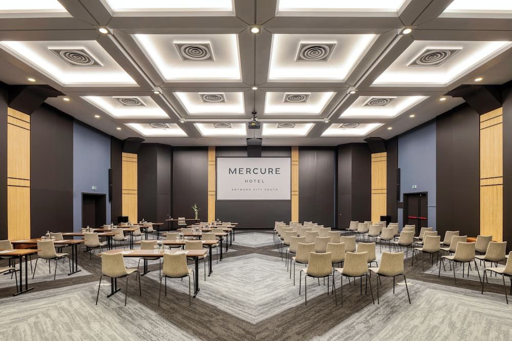 غرفة الاجتماعات