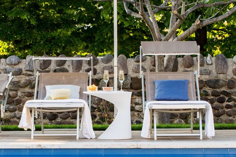 شرفة مرصوفة