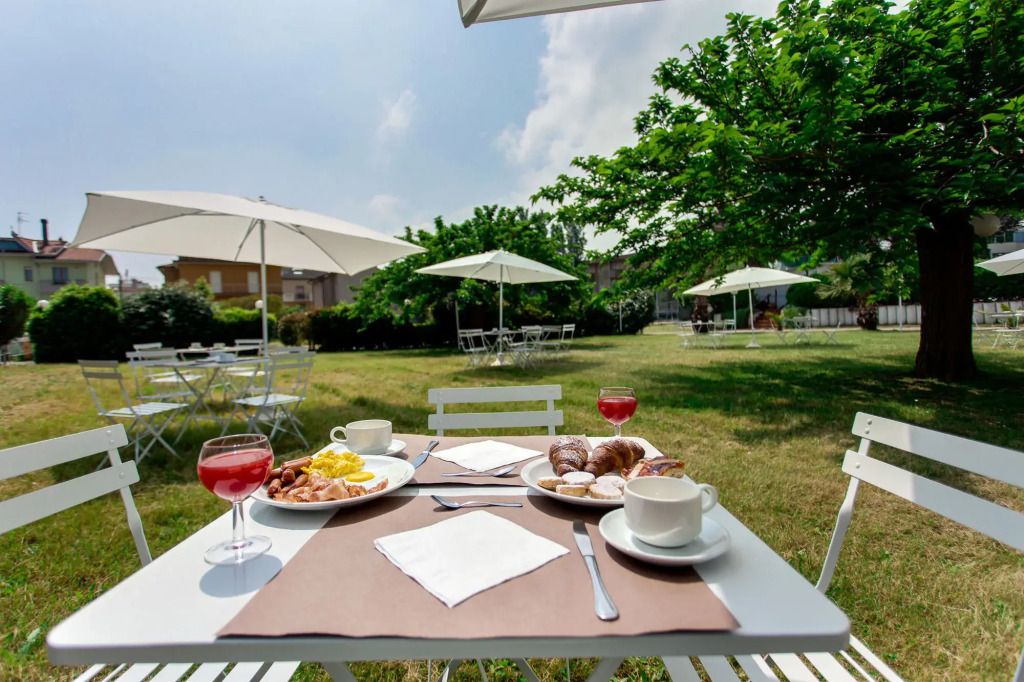 شرفة مرصوفة صورة