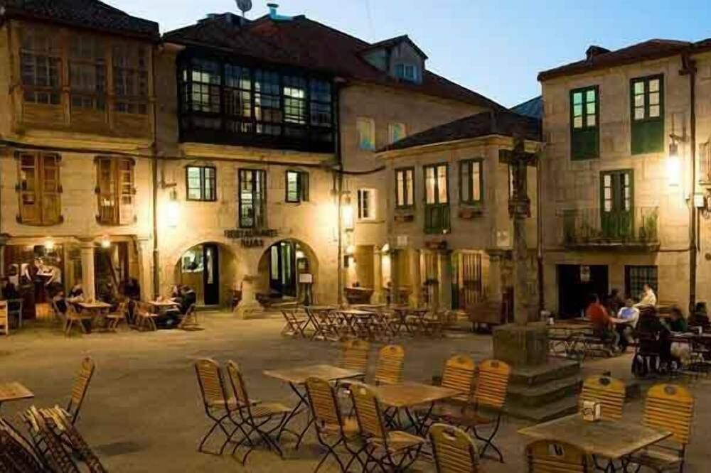 شرفة مرصوفة