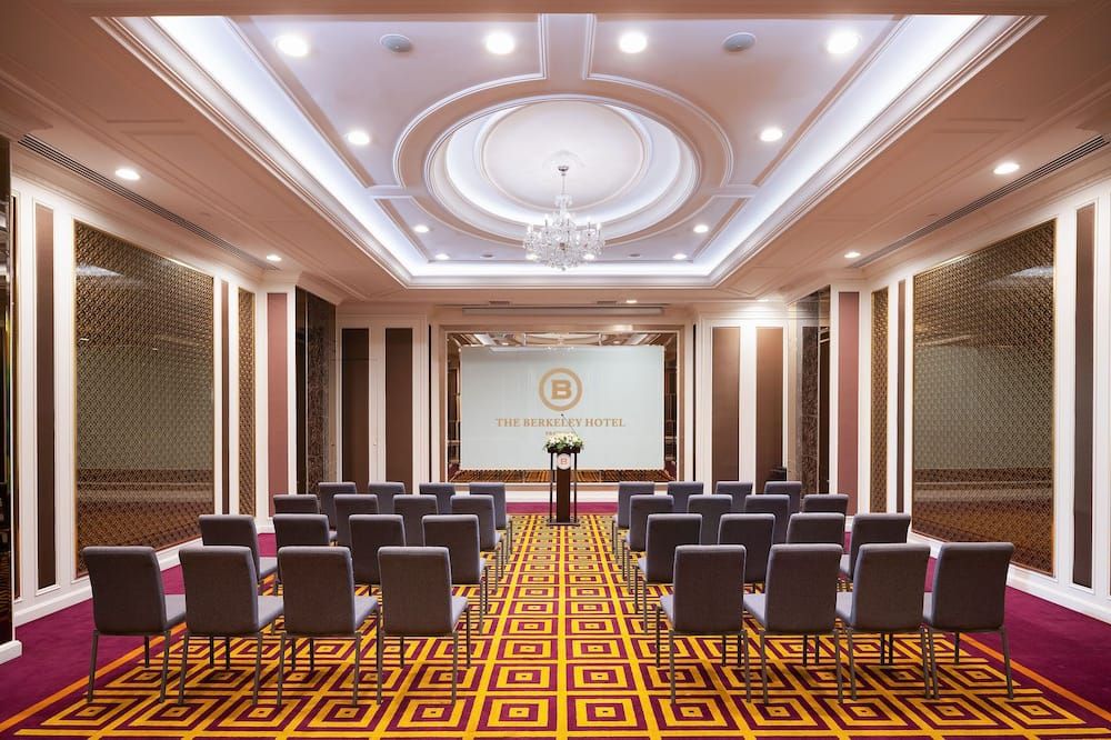 غرفة الاجتماعات