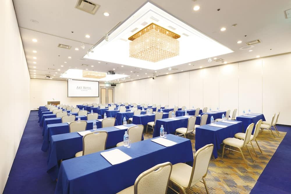 غرفة الاجتماعات