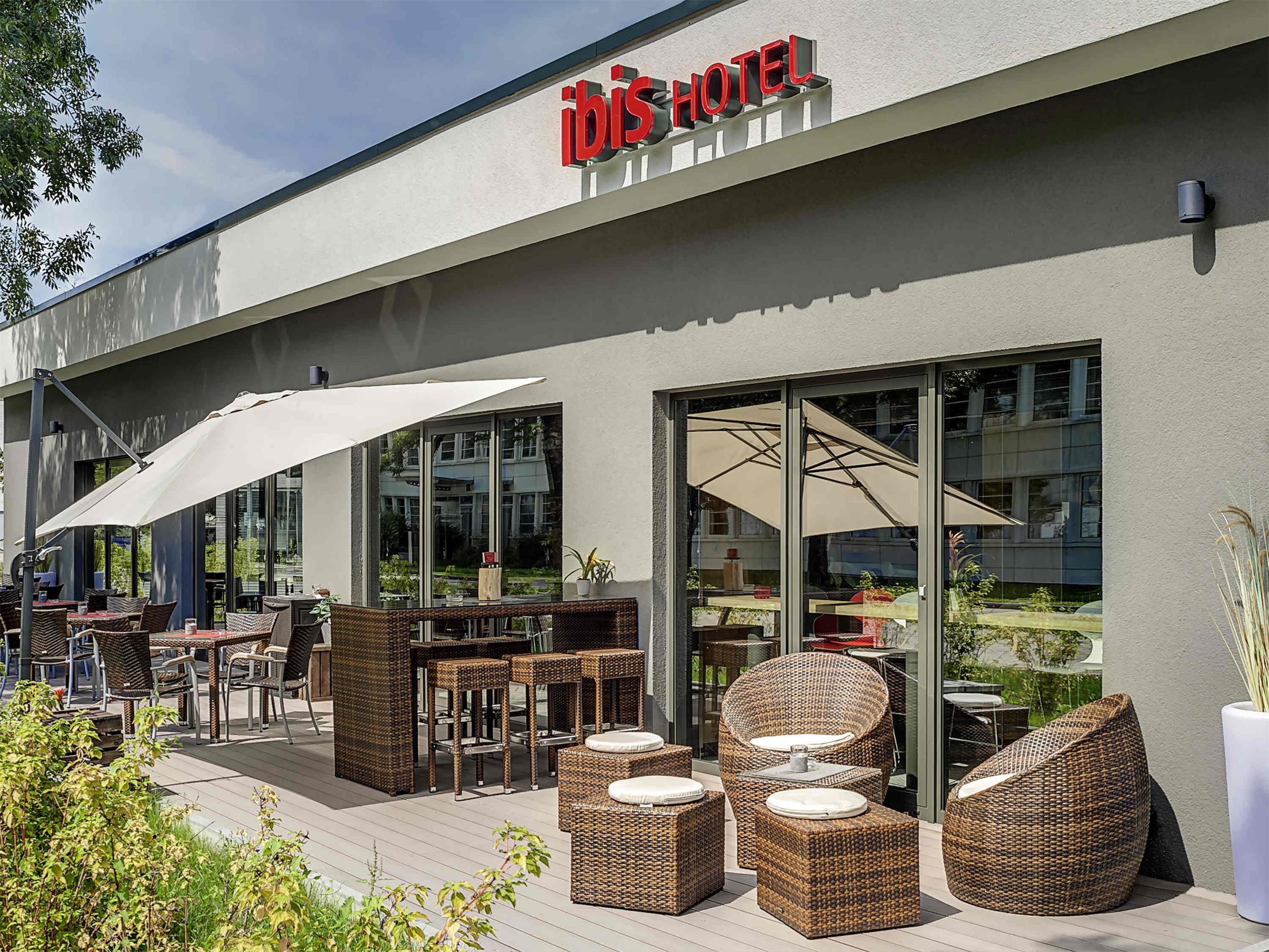 شرفة مرصوفة