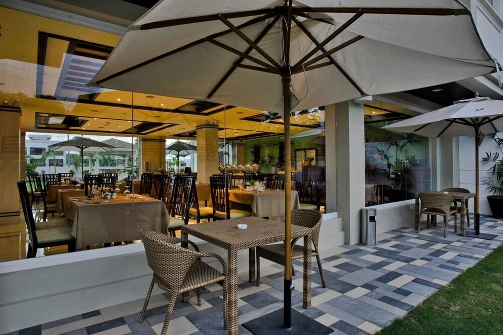 شرفة مرصوفة