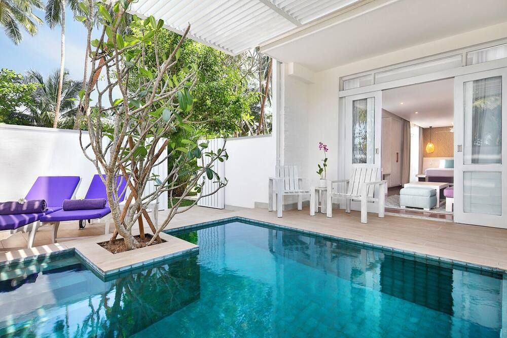 حوض السباحة صورة