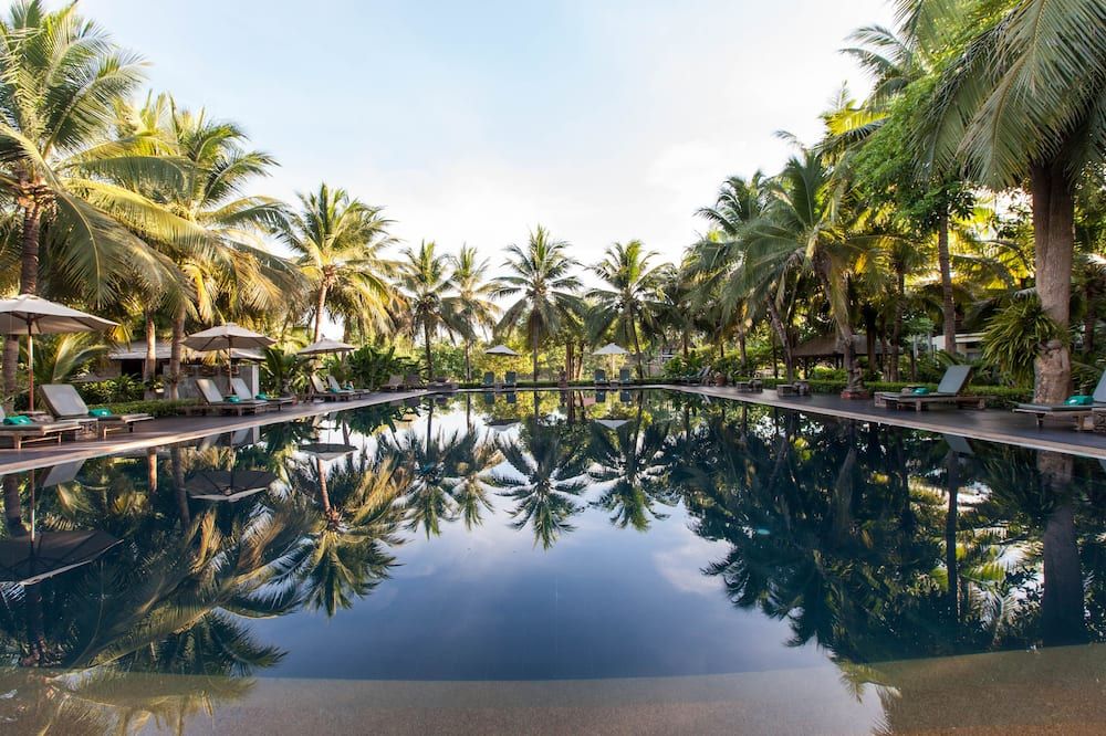 حوض السباحة صورة