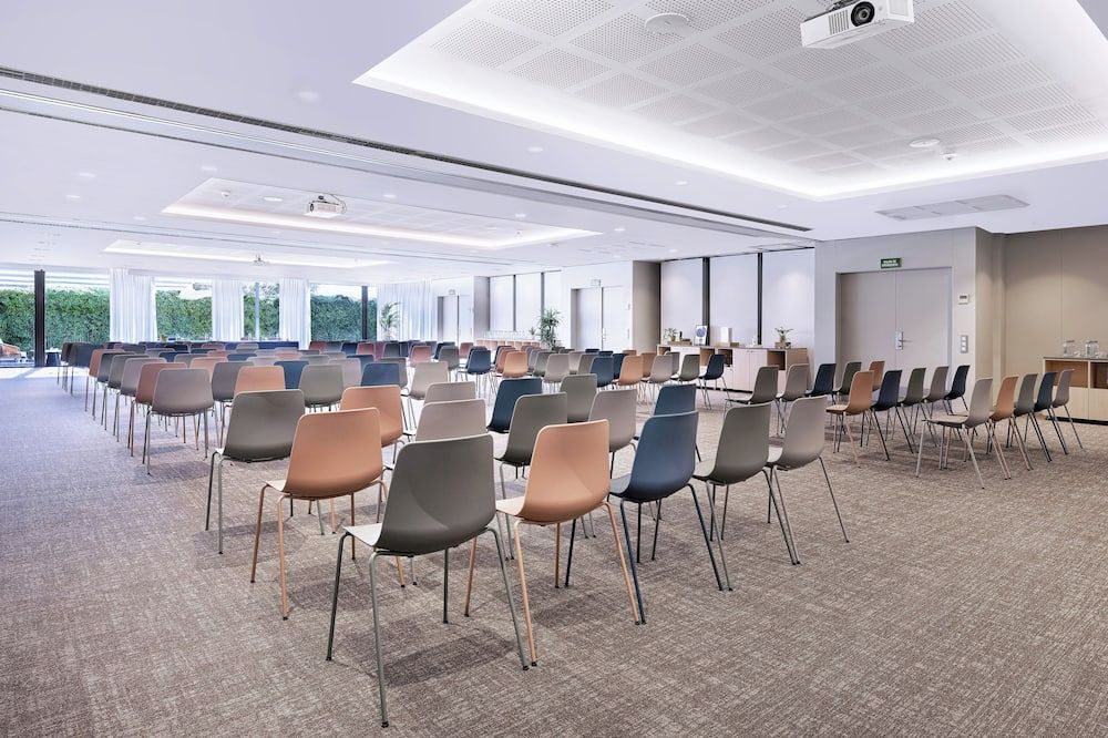 غرفة الاجتماعات