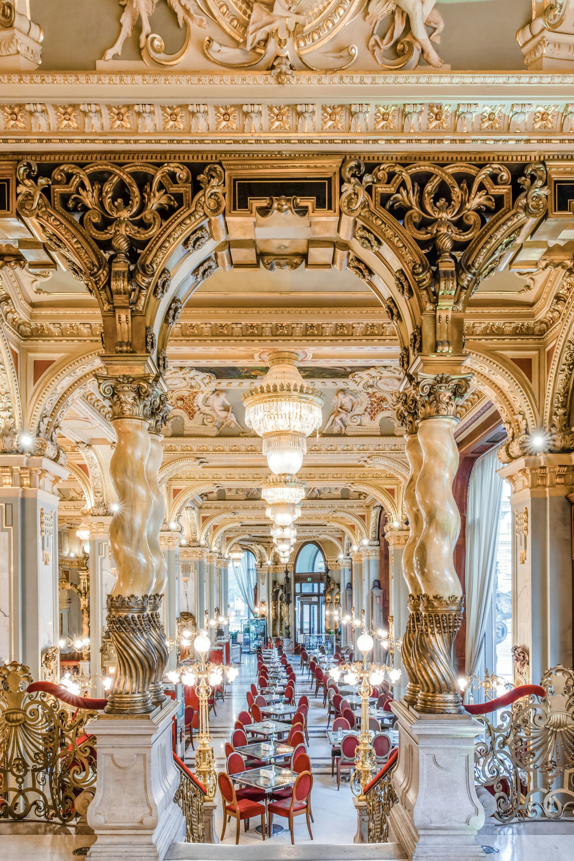 قاعة الولائم