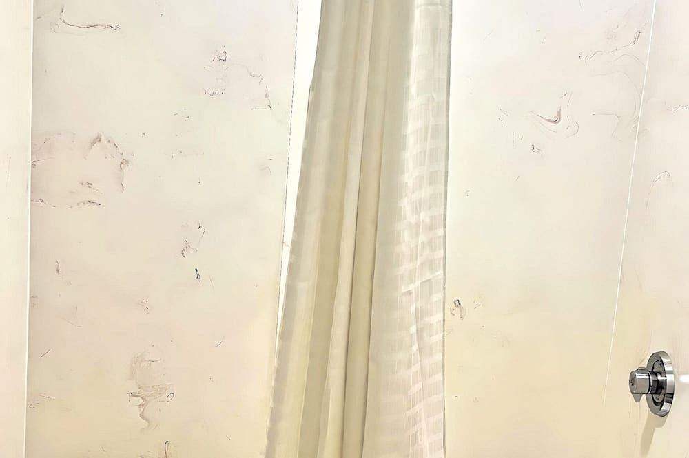 آخر