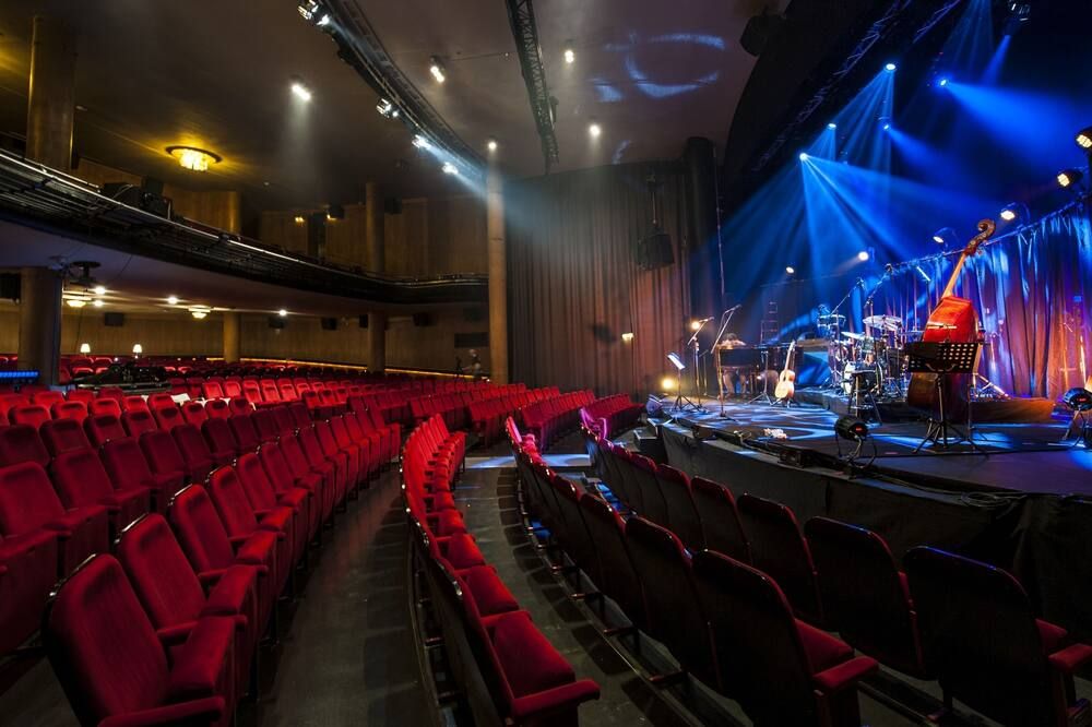 غرفة الاجتماعات