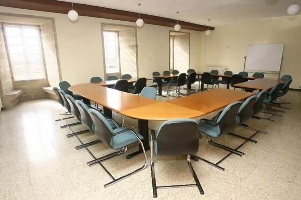 غرفة الاجتماعات