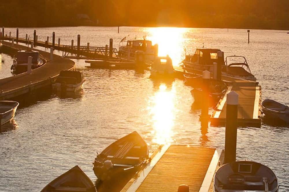 آخر