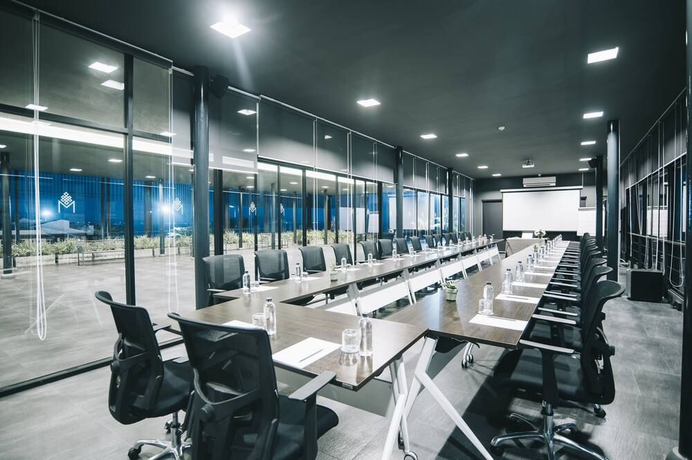 غرفة الاجتماعات