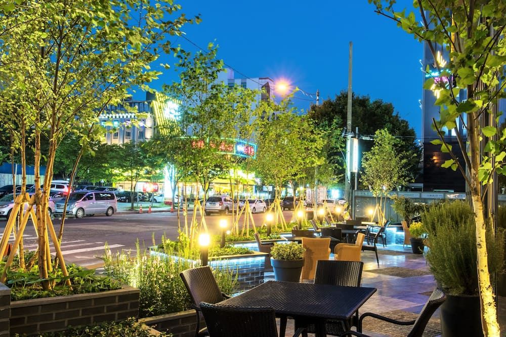 شرفة مرصوفة