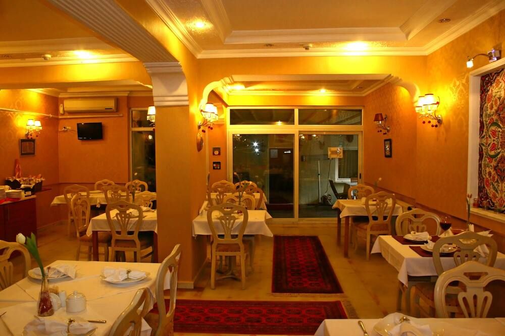 مطعم