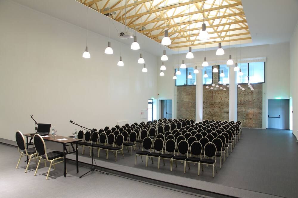 غرفة الاجتماعات