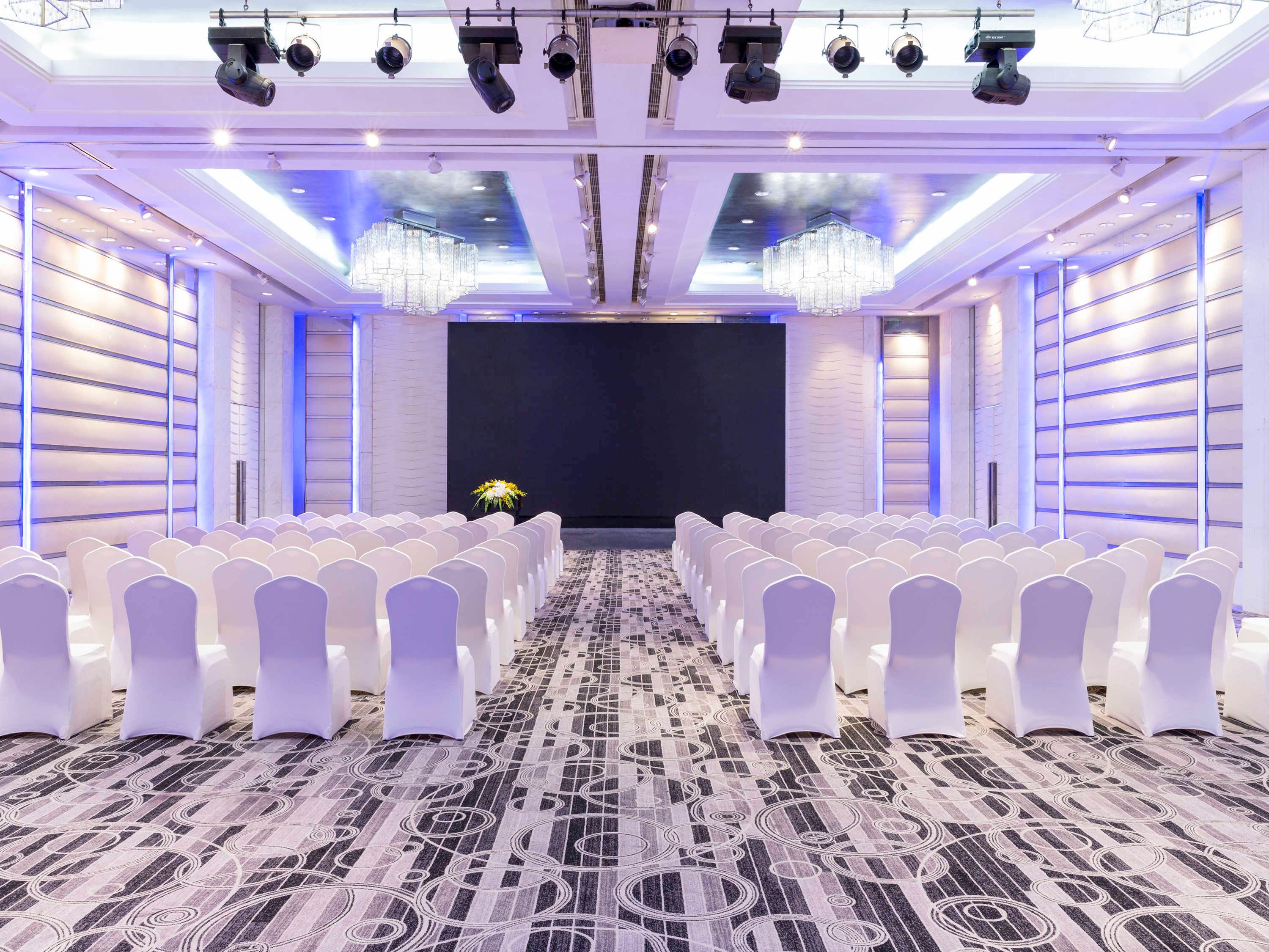 غرفة الاجتماعات