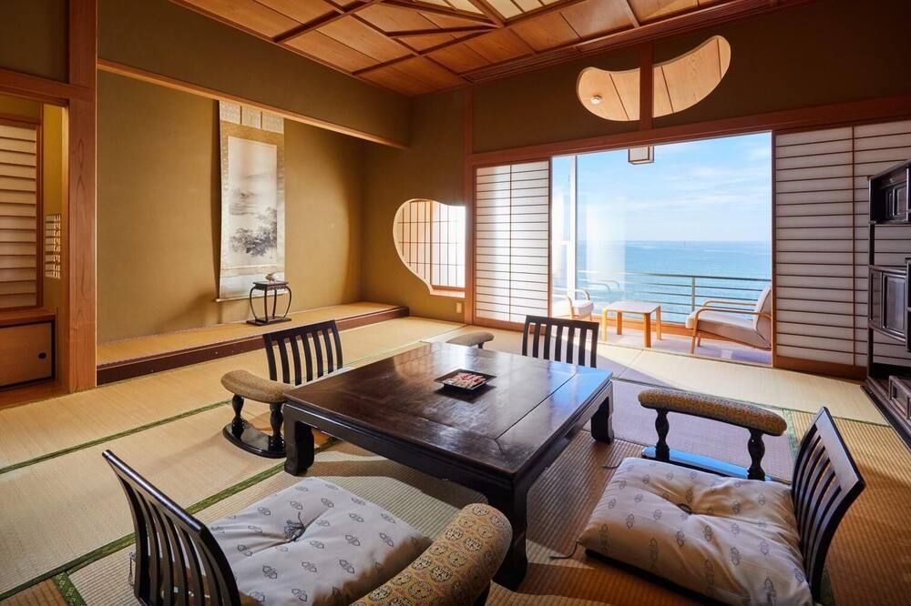 غرفة طعام صورة